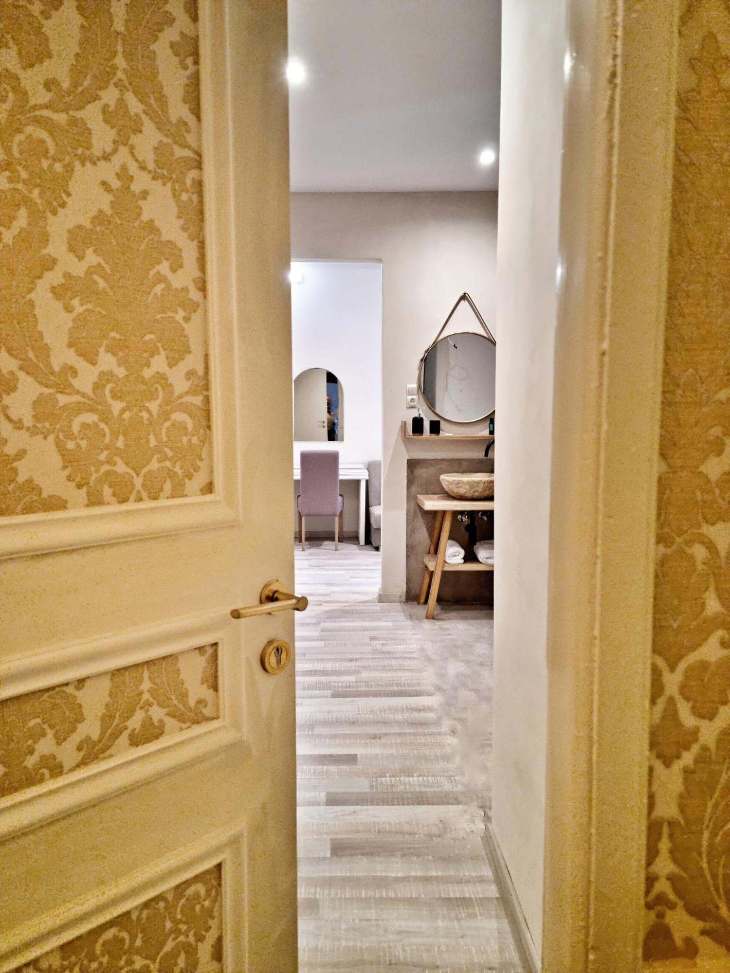 Golden City Center Suites Rhodes City ภายนอก รูปภาพ