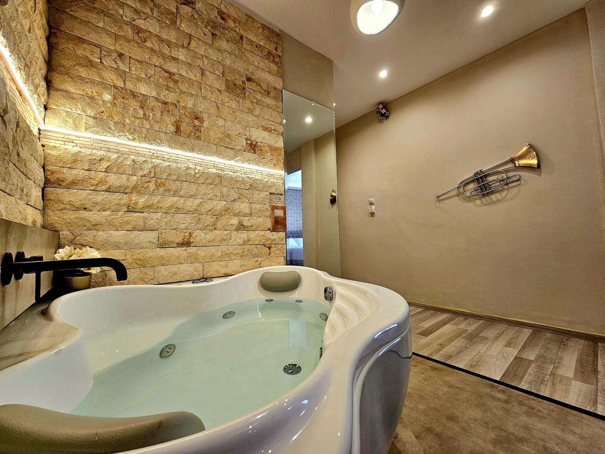 Golden City Center Suites Rhodes City ภายนอก รูปภาพ