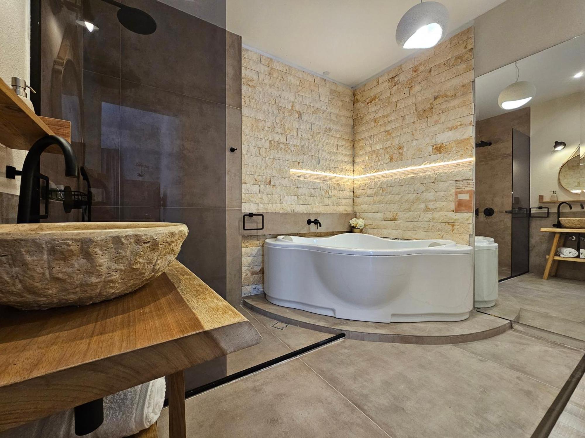 Golden City Center Suites Rhodes City ภายนอก รูปภาพ