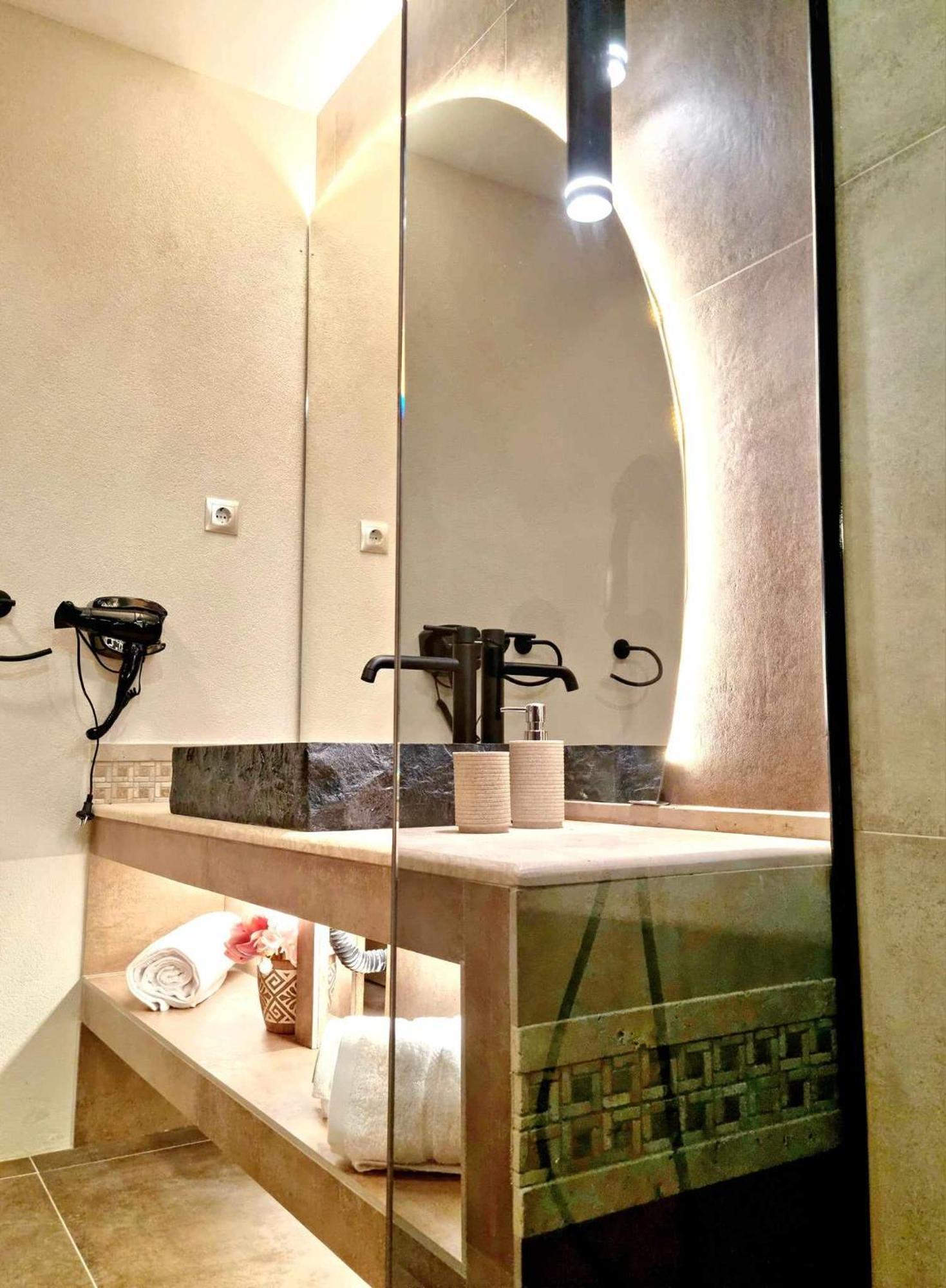 Golden City Center Suites Rhodes City ภายนอก รูปภาพ