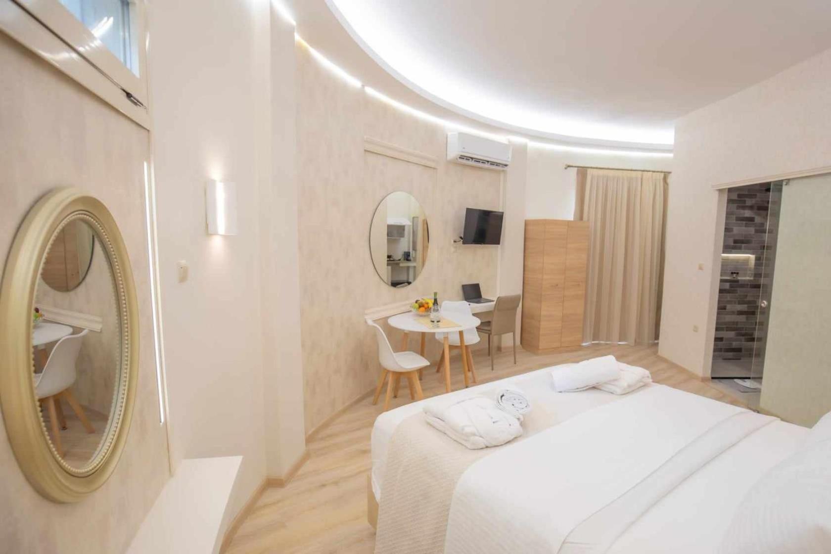 Golden City Center Suites Rhodes City ภายนอก รูปภาพ