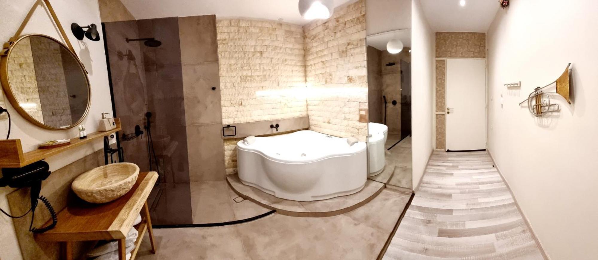 Golden City Center Suites Rhodes City ภายนอก รูปภาพ