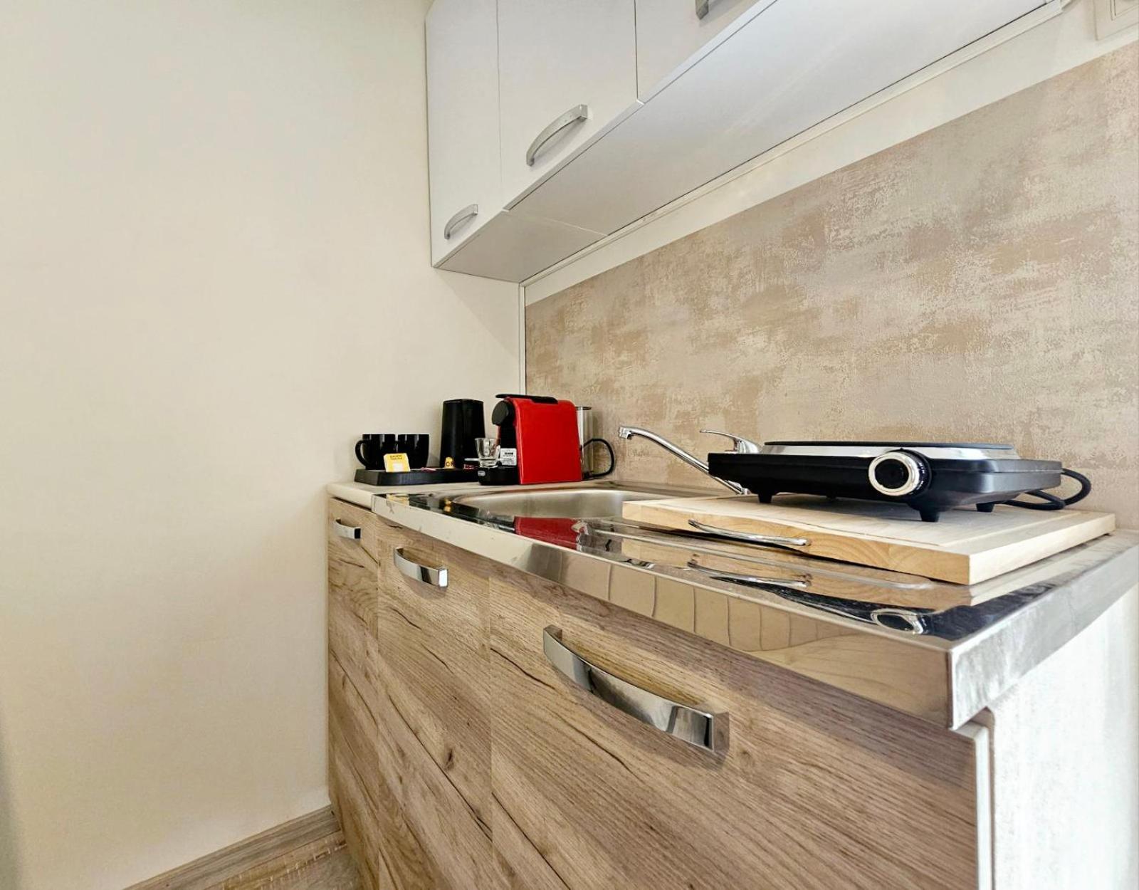 Golden City Center Suites Rhodes City ภายนอก รูปภาพ