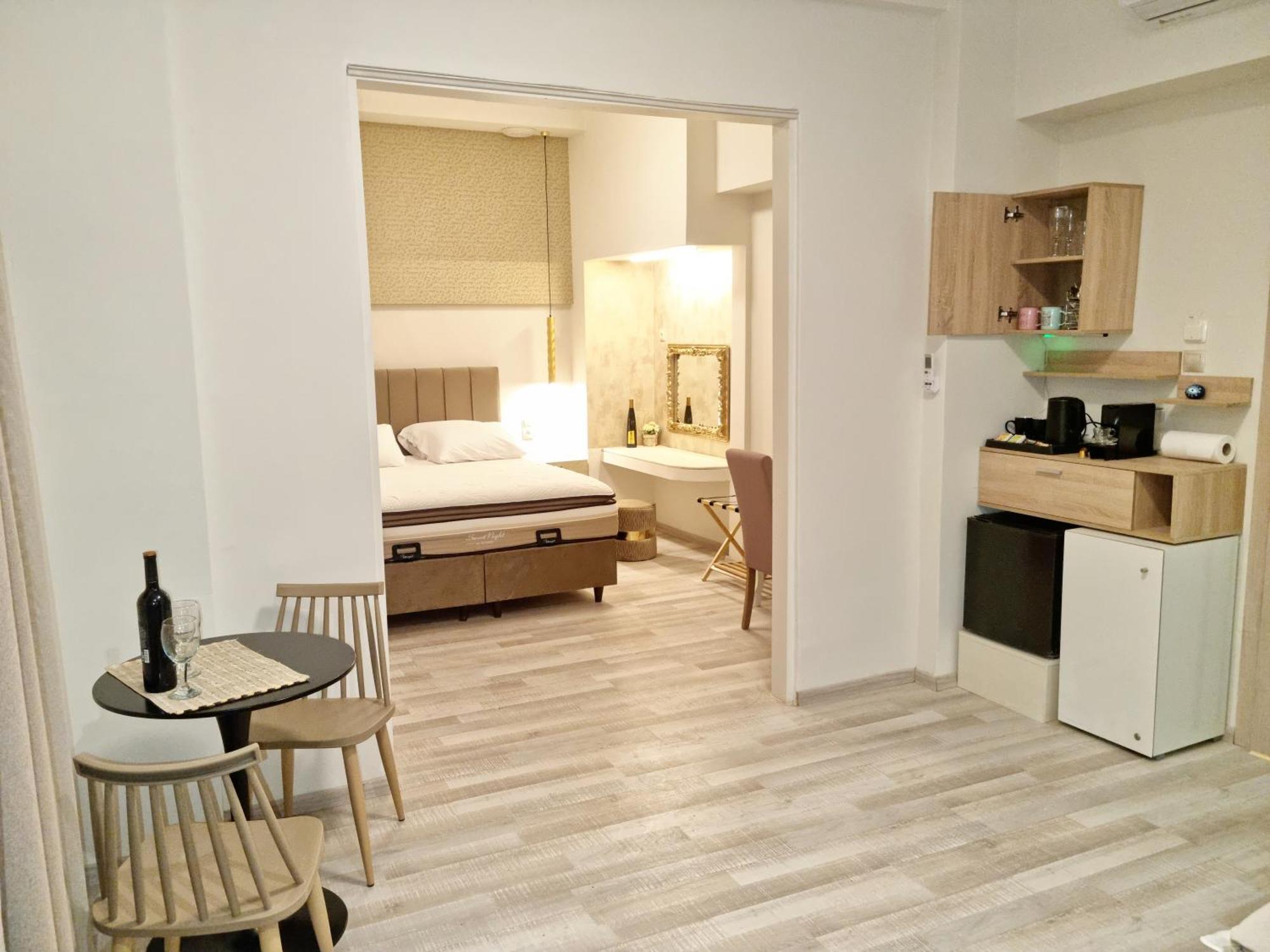 Golden City Center Suites Rhodes City ภายนอก รูปภาพ