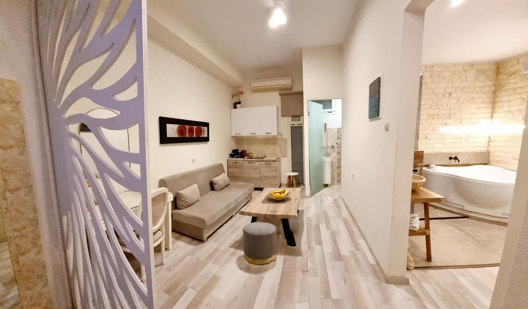 Golden City Center Suites Rhodes City ภายนอก รูปภาพ