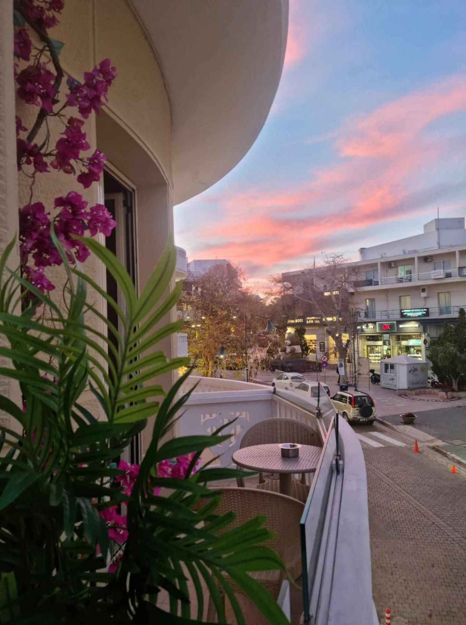 Golden City Center Suites Rhodes City ภายนอก รูปภาพ